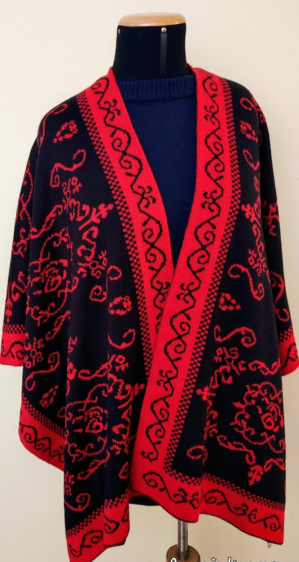 Reversible Alpaka Poncho