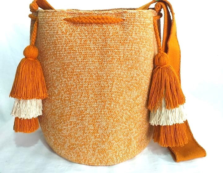 One thread Light and Dark mustard Wayuu bag