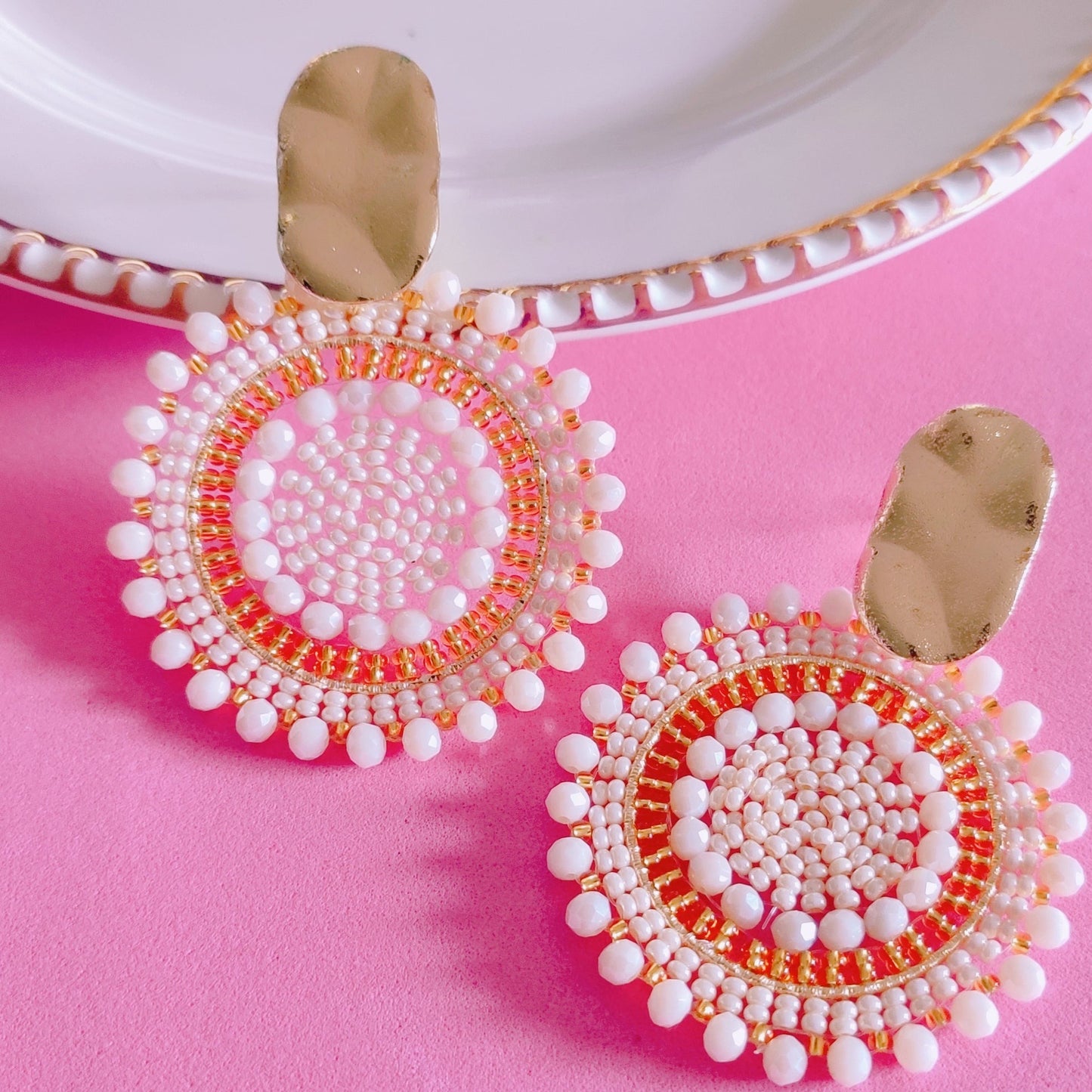 Round beige pearl and white handmade earrings.
